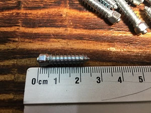 ШИПЫ ВКРУЧИВАЮЩИЕСЯ LWJX6*6-H25 (КОМПЛ., 100 ШТ.)