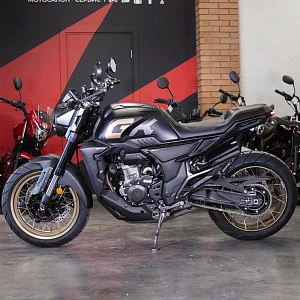 Мотоцикл ZONTES ZT350-GK (4T ZT184MP EFI) 17/17 (2023 г.) ПТС (черный/золотой)