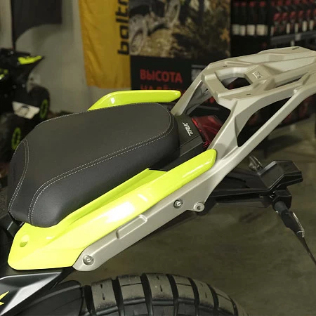 Мотоцикл Benelli TRK 702X (зеленый/черный)