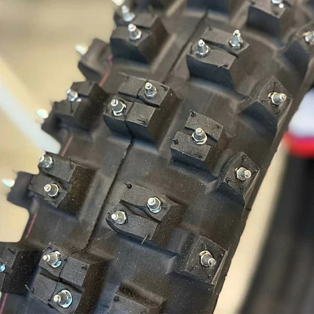 Мотошина 120/90-18 MT-218, шипованная Regulmoto 258 шип.
