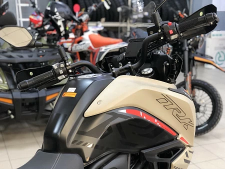 Мотоцикл Benelli TRK 702X (бежевый) 2026г.
