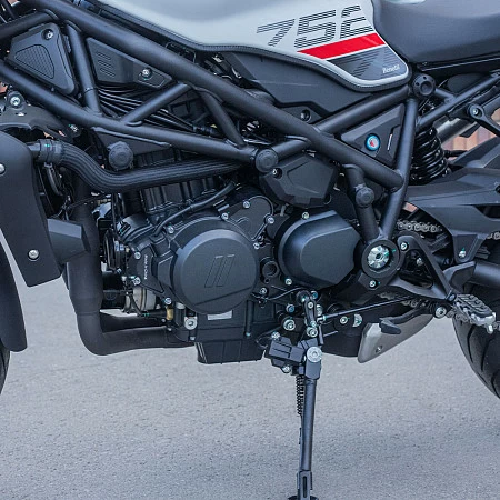 Мотоцикл Benelli 752S (белый металлик) 2026г.
